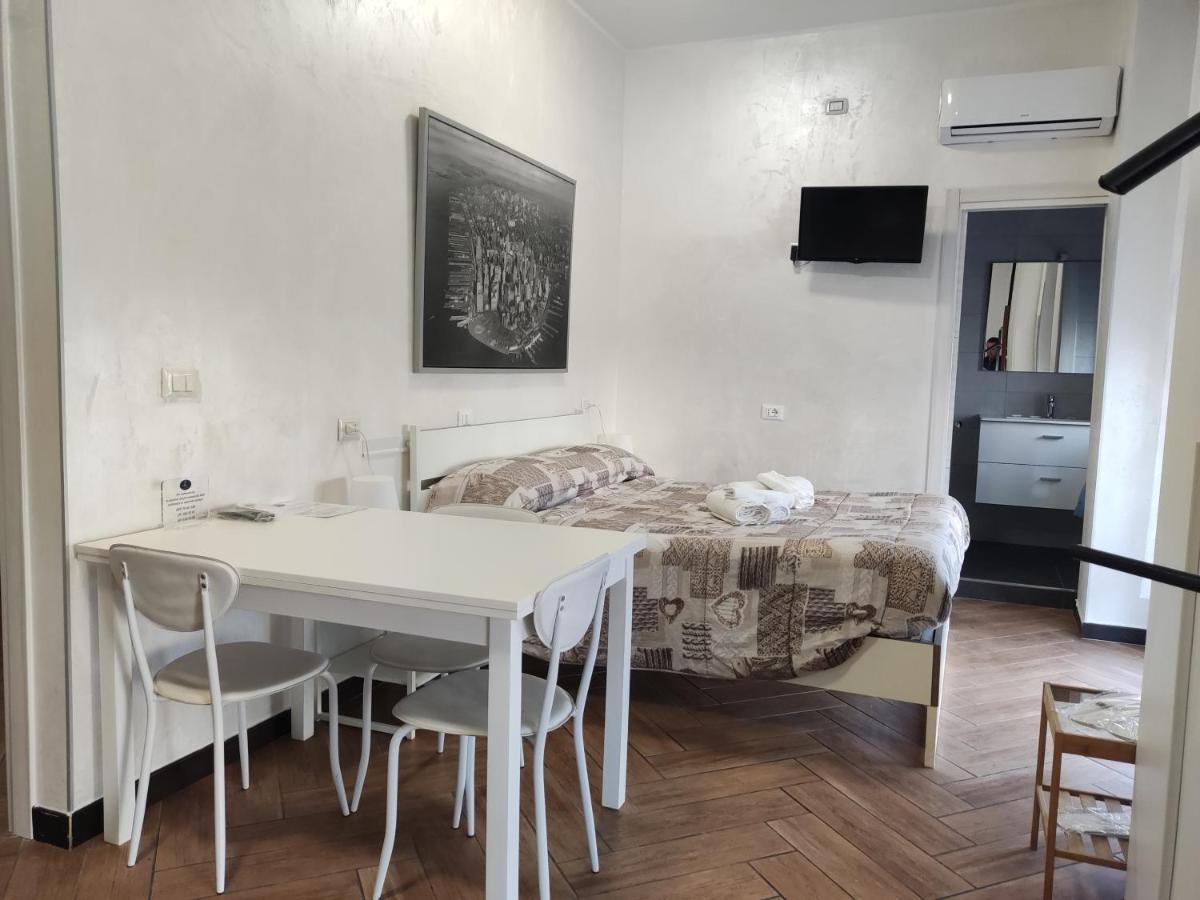 サレルノ Cuscino E Cornetto Bed & Breakfast エクステリア 写真