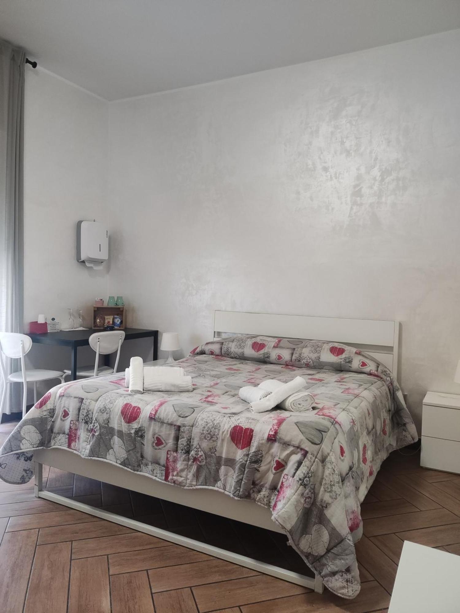 サレルノ Cuscino E Cornetto Bed & Breakfast エクステリア 写真