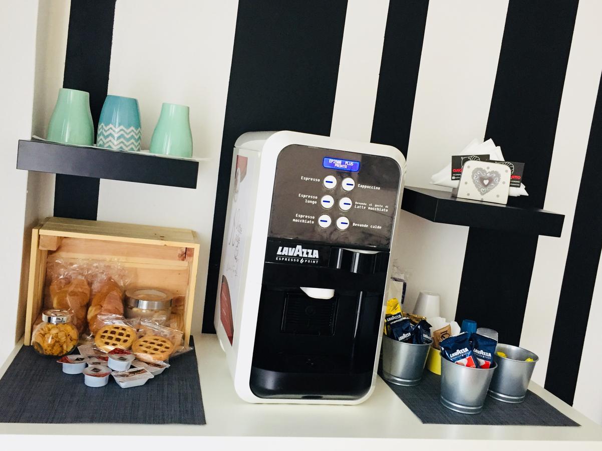 サレルノ Cuscino E Cornetto Bed & Breakfast エクステリア 写真